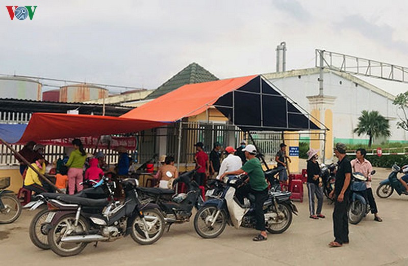 quang nam cho phep nha may con hoat dong, dan phan doi hinh 1