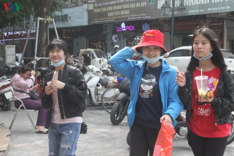 khong deo khau trang, nguoi dan co lo la trong phong dich covid-19? hinh 9