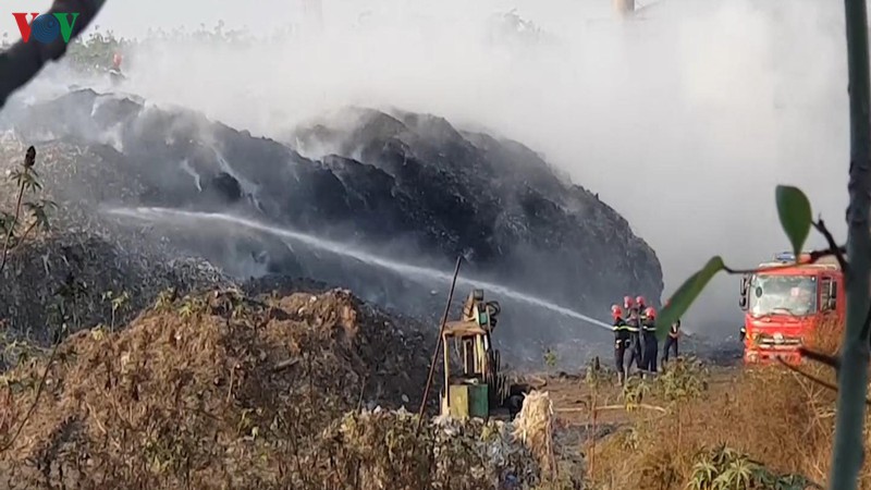 chay lon o nha may xu ly rac sinh hoat dong xoai hinh 1