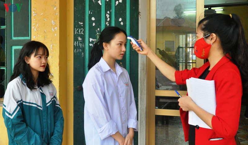 giao vien vung cao mang bai tap den tung hoc sinh trong dich covid-19 hinh 4