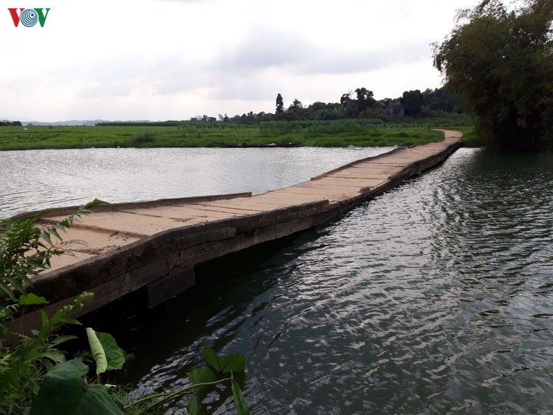 quang tri: sap cau giang quan, duong len dap tram te liet hinh 2