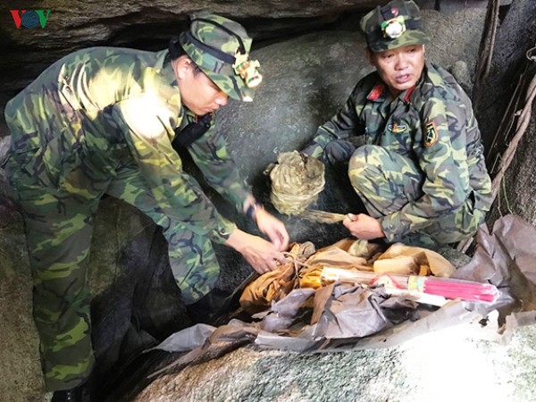 khanh hoa phat hien hai cot liet si tai can cu dai cach mang dong bo hinh 1