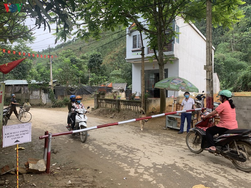 yen bai lap hang nghin to cong tac tu quan chong dich covid-19 hinh 10