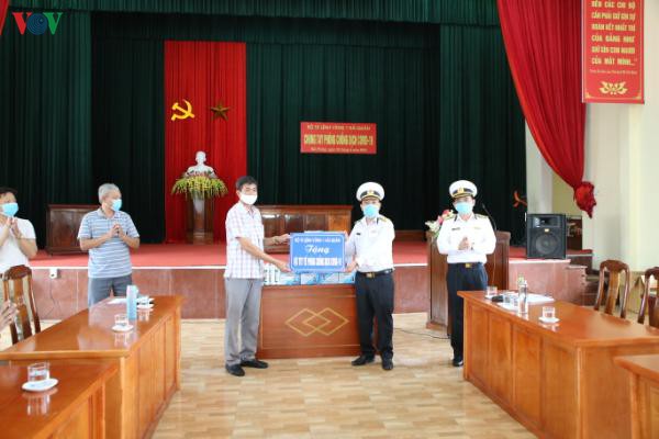 bo tu lenh vung 1 hai quan cung ngu dan vuon khoi mua covid-19 hinh 1