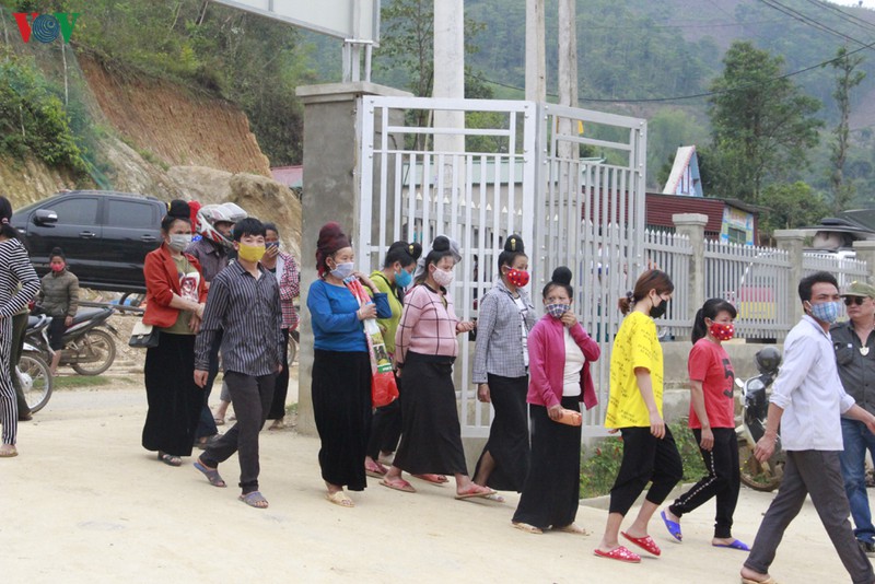 "kho gao nhan ai" den voi vung kho khan muoi noi, son la hinh 10