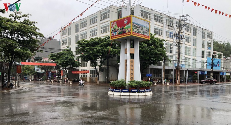 mua to, thanh pho son la vang khach dip nghi le hinh 1
