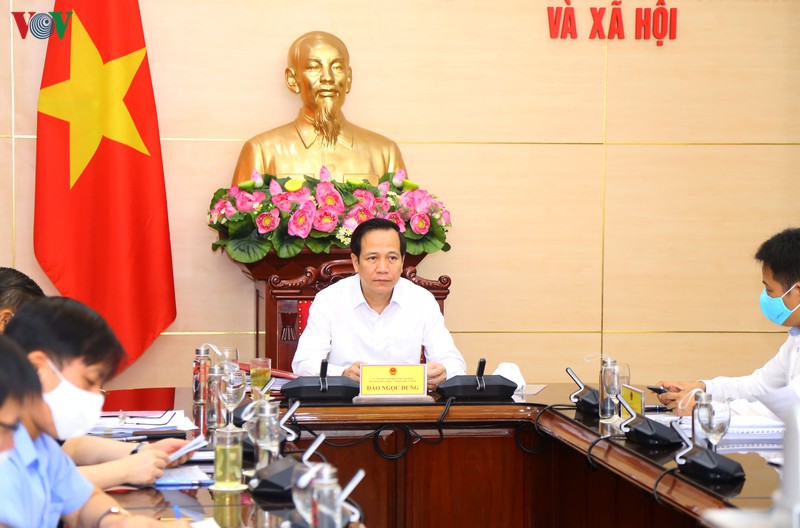 tu 10/5 ra soat, ho tro nhom lao dong tu do va nhom lao dong mat viec hinh 2