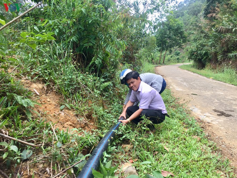 mien nui quang nam doi mat voi noi lo thieu nuoc sinh hoat hinh 2