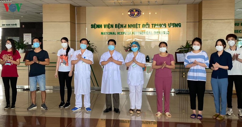 bac si khoa cap cuu cua benh vien benh nhiet doi da khoi covid-19 hinh 1