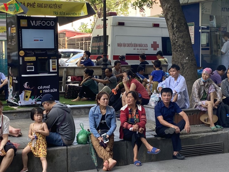 nang nhu do lua, nguoi nha benh nhan va vat tim cach tranh nang hinh 2