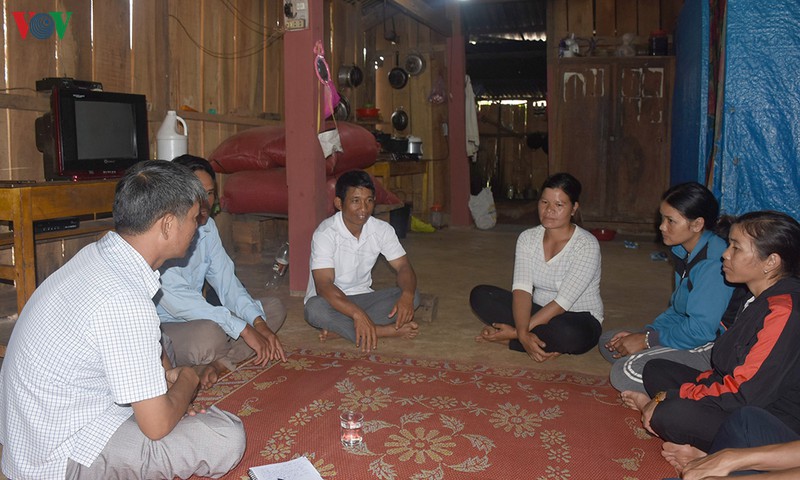 xin ra khoi ho ngheo- diem sang trong cong tac giam ngheo o kon tum hinh 2