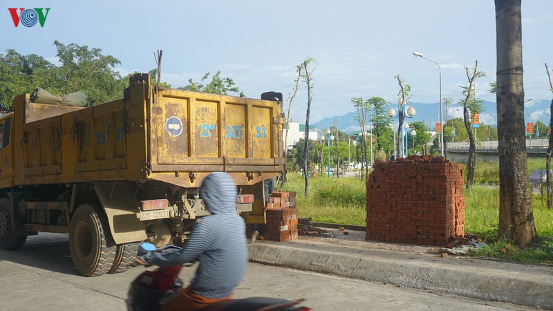 cong trinh chao mung dai hoi dang o lao cai moi khanh thanh da bi lang quen hinh 13