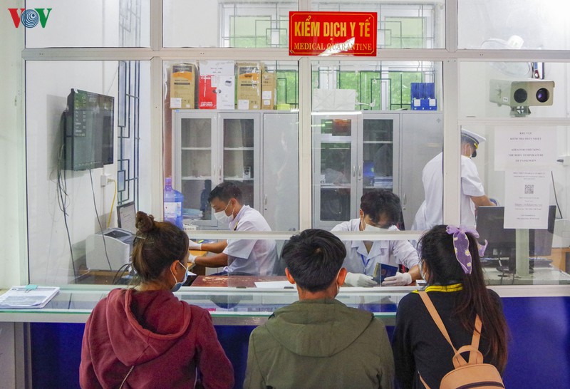 dien bien lam thu tuc nhap canh cho du hoc sinh lao vao viet nam hinh 2
