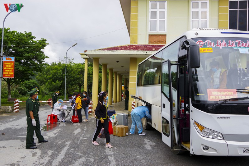dien bien lam thu tuc nhap canh cho du hoc sinh lao vao viet nam hinh 3