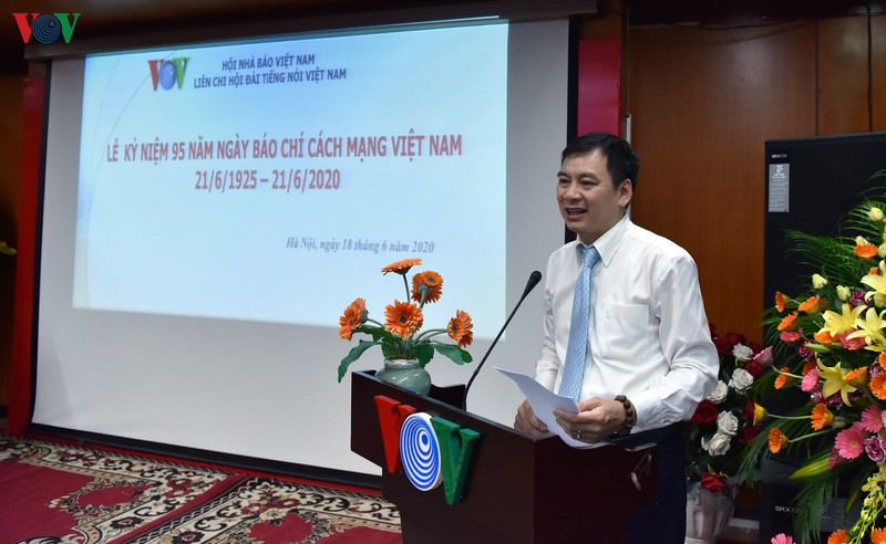 pgs.ts nguyen the ky: "khong vuon len, chung ta se bi bo lai phia sau" hinh 2