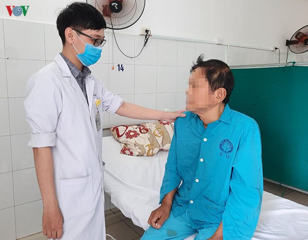 benh vien da nang thuc hien thanh cong 2 ca ghep than hinh 3