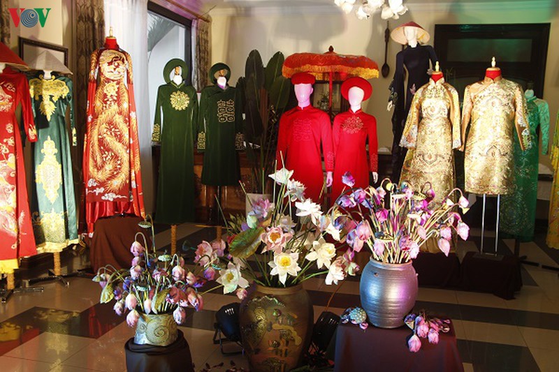 hue huong den mot "kinh do ao dai" giua long mien trung hinh 4
