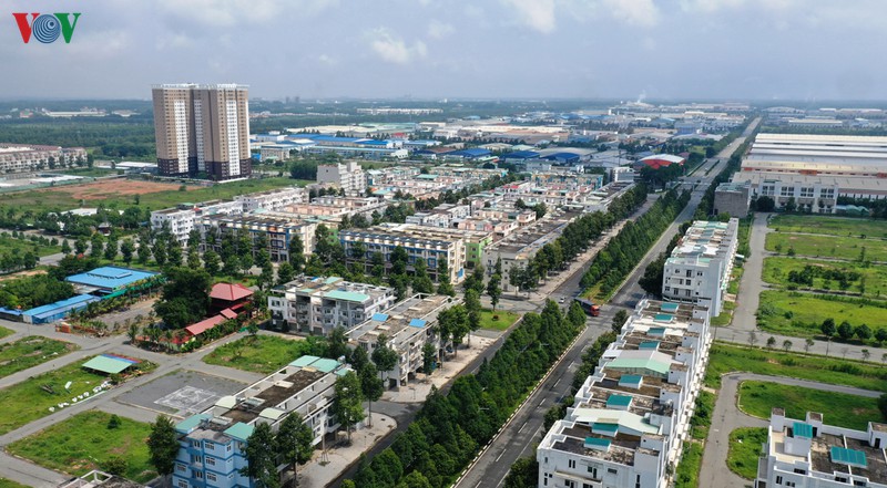  hang tram biet thu, nha pho tien ty bo hoang o tp moi binh duong hinh 1