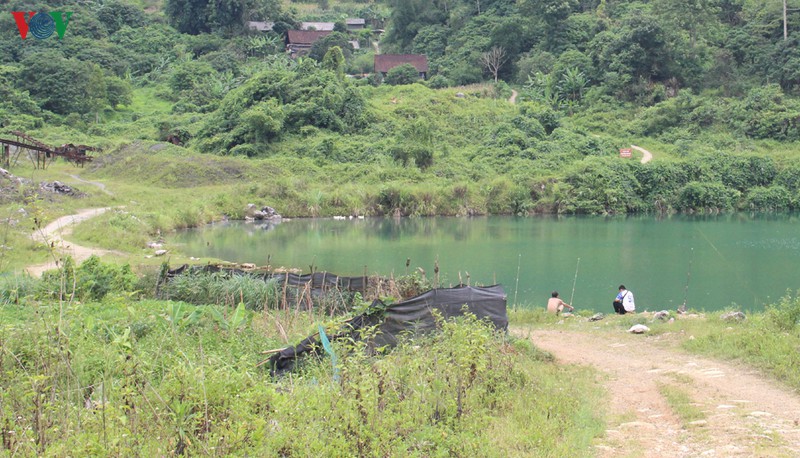 can som thuc hien hoan tho mo sat boong quang (cao bang) hinh 1