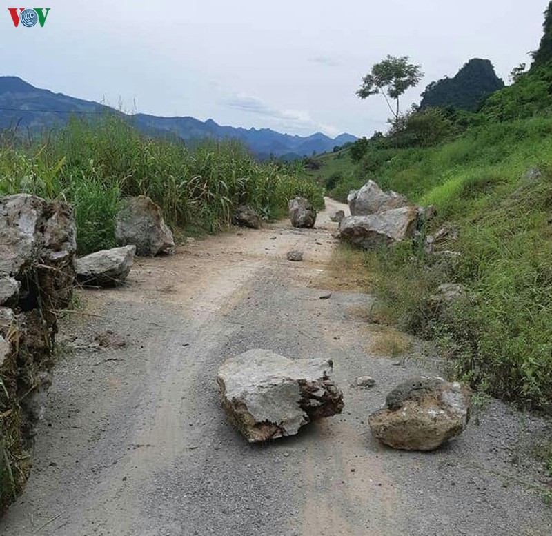 huyen moc chau ra soat khu vuc co nguy co sat lo sau dong dat hinh 2