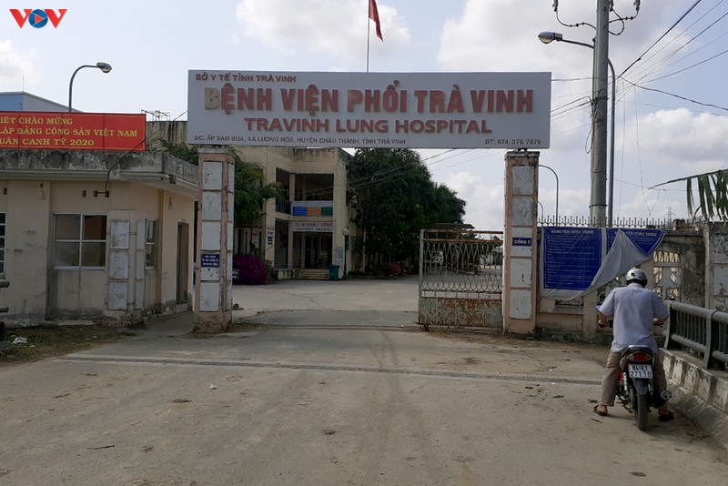 dien bien suc khoe cua 2 ca mac covid-19 dang dieu tri tai tra vinh hinh 2