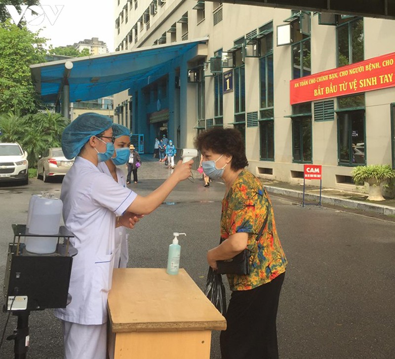 giam doc benh vien k: "ai chua khai bao y te thi khong vao benh vien" hinh 3