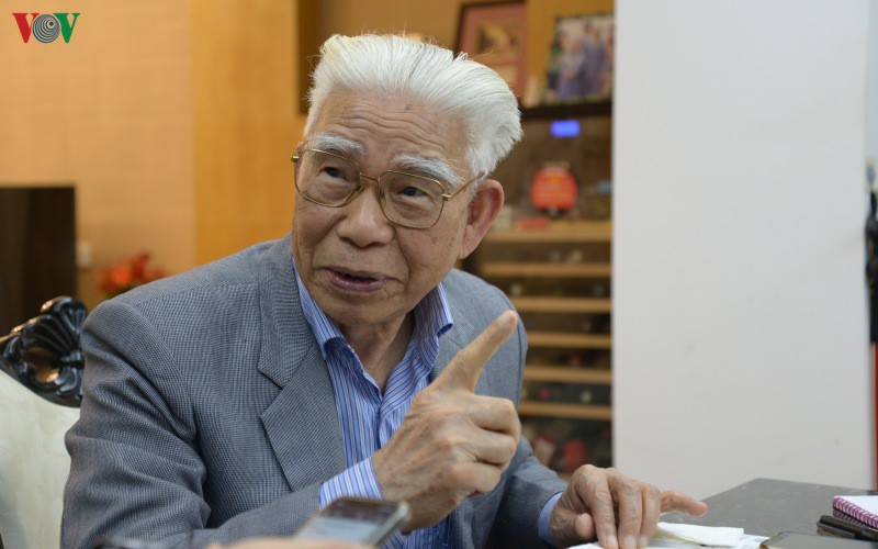 gap hoc gia trung quoc nghien cuu ve ho chi minh hinh 1