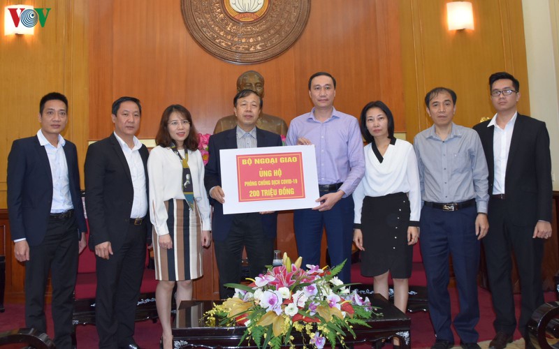 tren 500 ty dong tu bo, nganh, doanh nghiep ung ho chong dich covid-19 hinh 1