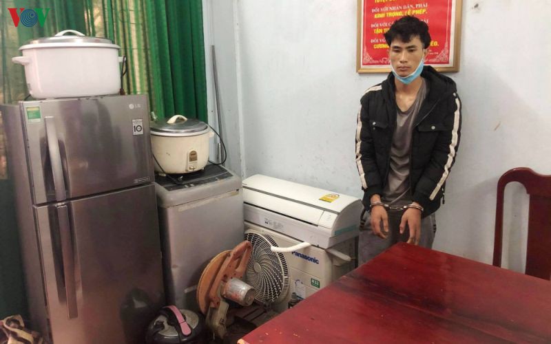 tom gon doi tuong chuyen dot nhap nha nghi, khach san trom tai san hinh 1