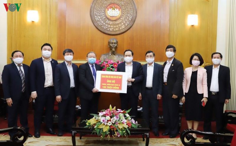 gan 1.600 ty dong ung ho, dang ky ung ho phong chong covid-19 hinh 1