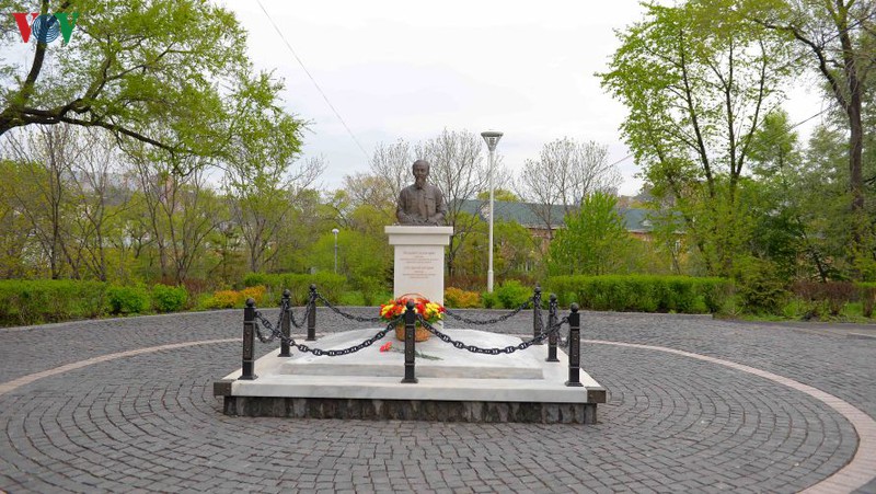 thanh pho vladivostok ky niem 130 nam ngay sinh chu tich ho chi minh hinh 1