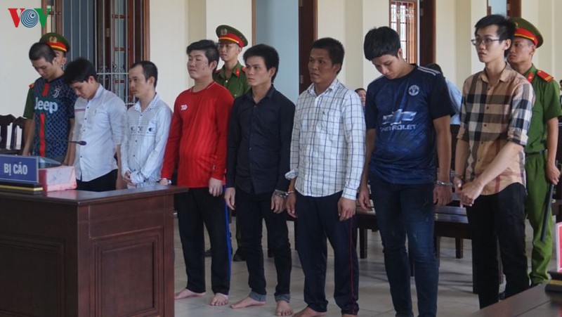 linh an tu vi san xuat, tang tru va luu hanh tien gia hinh 1