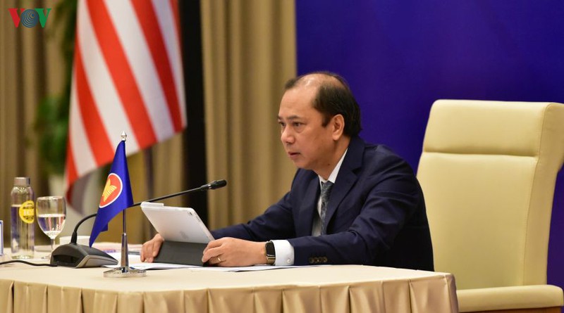 asean can nang cao canh giac ngan chan lan song dich covid-19 hinh 1