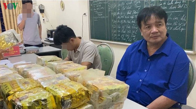 nong 24h: 99 doi tuong su dung ecstasy, ketamine trong bar, karaoke hinh 4