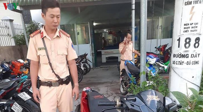 mang theo ma tau chuan bi dua xe trai phep lien tinh hinh 1