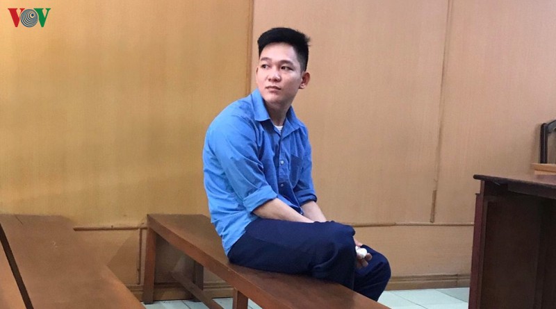 cuu thieu uy cong an lanh 18 thang tu ve toi cuong doat tai san hinh 1