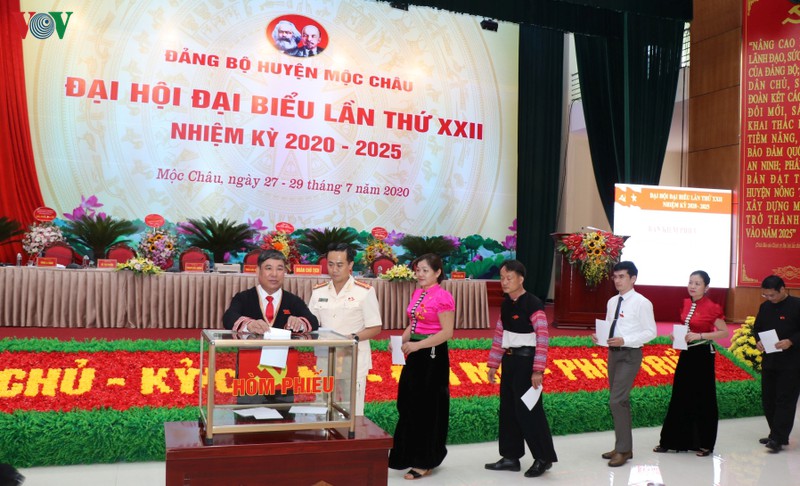 ong tran dan khoi tiep tuc tai cu bi thu huyen uy moc chau hinh 1