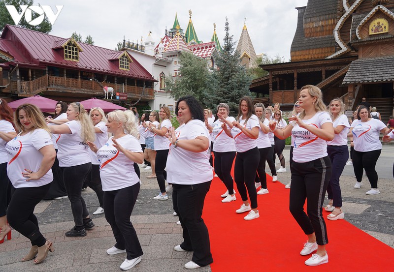 festival "bodypositive" lan dau tien o nga hinh 6