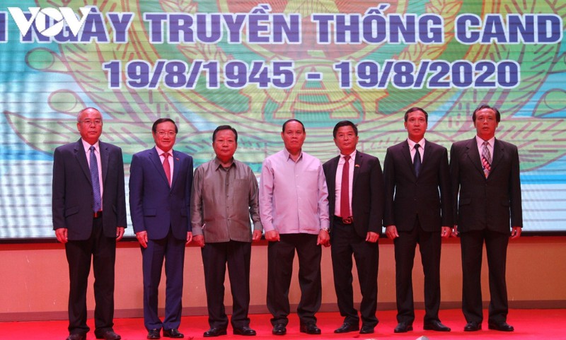 ky niem 75 nam truyen thong luc luong cand viet nam tai lao hinh 1