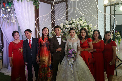 phan van duc rang ro trong ngay ket hon voi co dau xinh dep nhat linh hinh 7