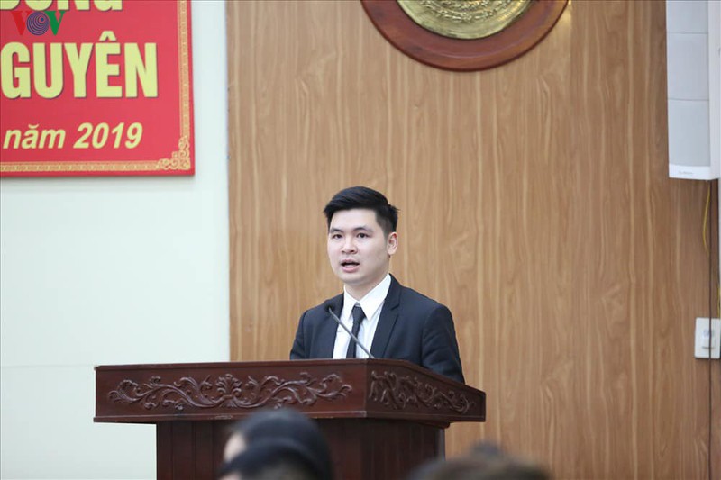 ha noi fc co chu tich tre nhat lich su bong da viet nam  hinh 1
