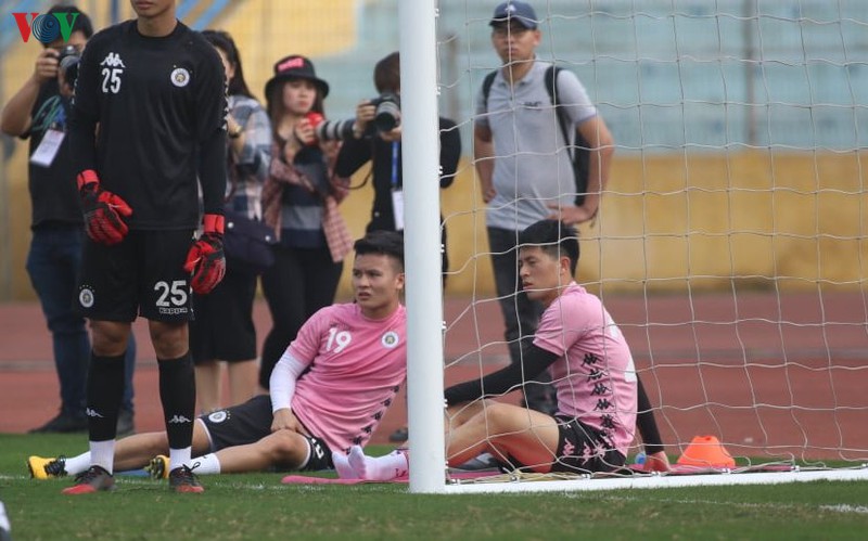 quang hai, dinh trong tap rieng, bo ngo kha nang da sieu cup qg hinh 5