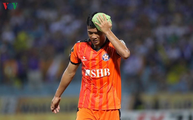 duc chinh nhap vien, lo tran mo man v-league 2020 cua da nang  hinh 1