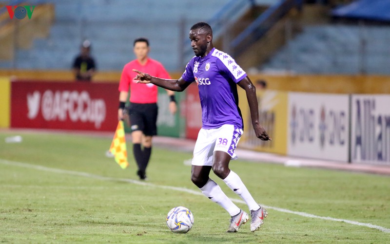 ngoai binh ha noi fc chia se cach phong chong covid-19  hinh 1