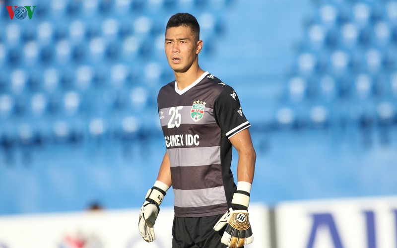 nha vo dich aff cup va nhung cau thu "gia" nhat v-league 2020 hinh 6