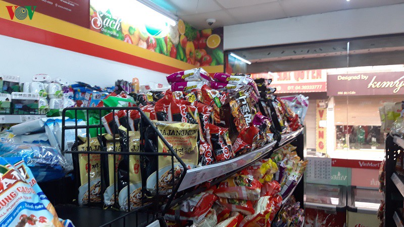 ha noi: cho, sieu thi vang nguoi mua ngay dau cach ly toan xa hoi hinh 4