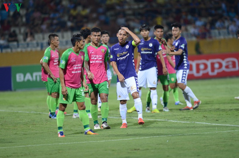 toan canh: ha noi fc thang de dong thap du quang hai, hung dung "im tieng" hinh 2