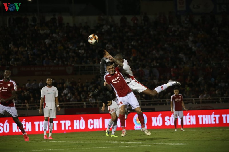 toan canh: cong phuong toa sang giup clb tphcm tro lai cuoc dua vo dich v-league 2020 hinh 5