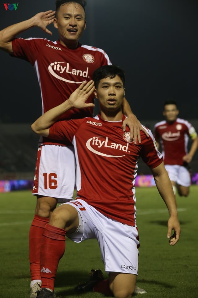 toan canh: cong phuong toa sang giup clb tphcm tro lai cuoc dua vo dich v-league 2020 hinh 7
