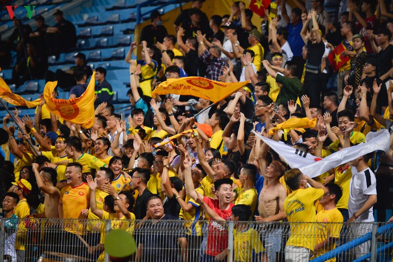 truc tiep vong 6 v-league, slna 1-3 clb tphcm, nam dinh 0-2 hai phong, viettel 1-2 thanh hoa hinh 1